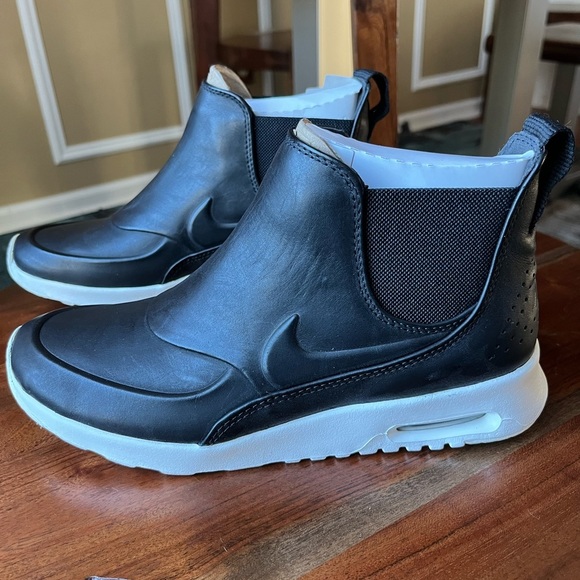 Women’s Nike Air Max Thea Mid Black Sail Sneakers - Picture 9 of 15